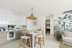 Fourteen at Mullet Bay