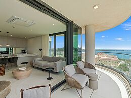 Fourteen at Mullet Bay