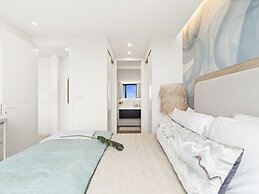 Fourteen at Mullet Bay