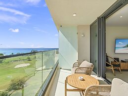 Fourteen at Mullet Bay