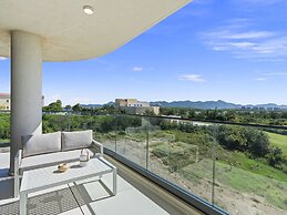 Fourteen at Mullet Bay