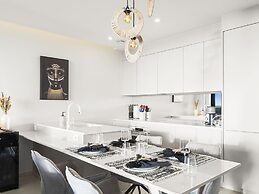 Fourteen at Mullet Bay