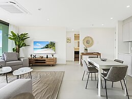 Fourteen at Mullet Bay