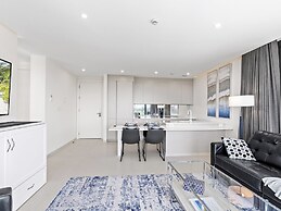 Fourteen at Mullet Bay