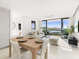 Fourteen at Mullet Bay