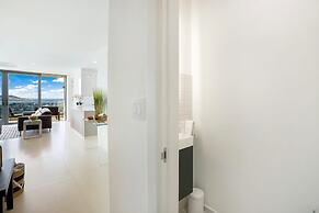 Fourteen at Mullet Bay