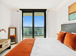 Fourteen at Mullet Bay