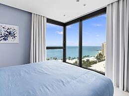 Fourteen at Mullet Bay