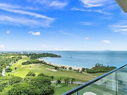 Fourteen at Mullet Bay