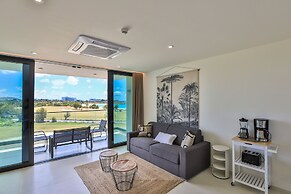 Fourteen at Mullet Bay