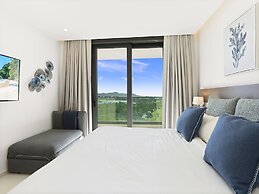 Fourteen at Mullet Bay