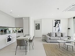 Fourteen at Mullet Bay