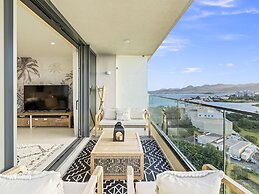 Fourteen at Mullet Bay