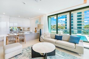 Fourteen at Mullet Bay