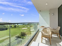 Fourteen at Mullet Bay