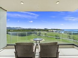 Fourteen at Mullet Bay