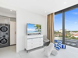 Fourteen at Mullet Bay