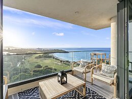 Fourteen at Mullet Bay