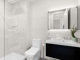 Fourteen at Mullet Bay