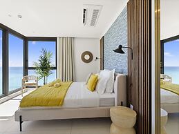 Fourteen at Mullet Bay