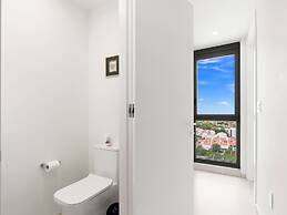 Fourteen at Mullet Bay