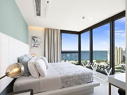 Fourteen at Mullet Bay