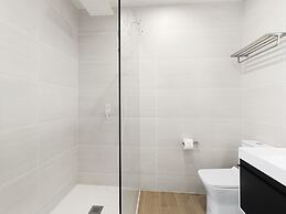 Fourteen at Mullet Bay