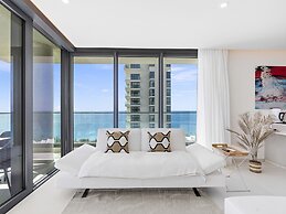 Fourteen at Mullet Bay