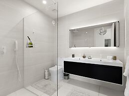 Fourteen at Mullet Bay