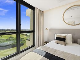 Fourteen at Mullet Bay