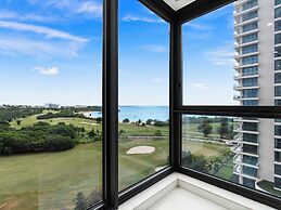 Fourteen at Mullet Bay