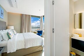 Fourteen at Mullet Bay