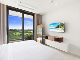 Fourteen at Mullet Bay