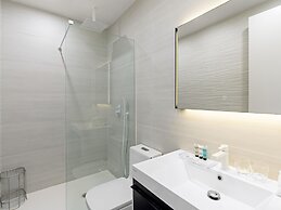 Fourteen at Mullet Bay