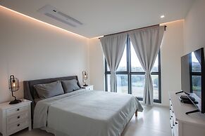 Fourteen at Mullet Bay