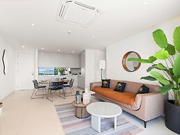 Fourteen at Mullet Bay