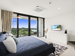 Fourteen at Mullet Bay