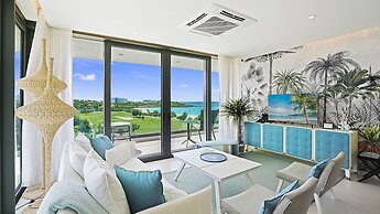 Fourteen at Mullet Bay