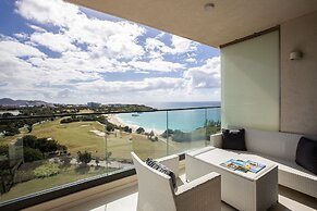 Fourteen at Mullet Bay