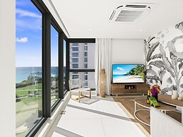 Fourteen at Mullet Bay