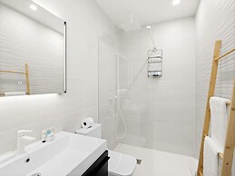 Fourteen at Mullet Bay