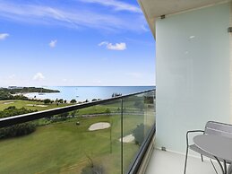 Fourteen at Mullet Bay