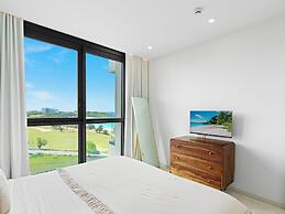 Fourteen at Mullet Bay