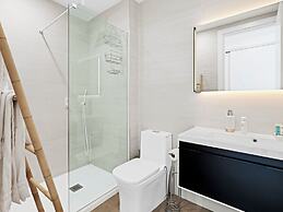 Fourteen at Mullet Bay