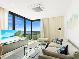 Fourteen at Mullet Bay