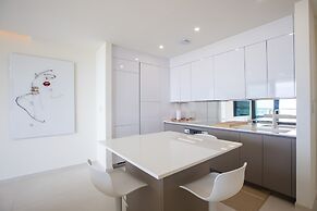 Fourteen at Mullet Bay