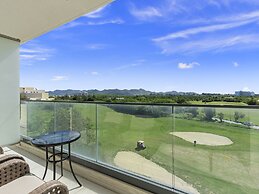 Fourteen at Mullet Bay