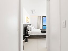 Fourteen at Mullet Bay