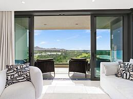 Fourteen at Mullet Bay