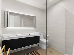 Fourteen at Mullet Bay